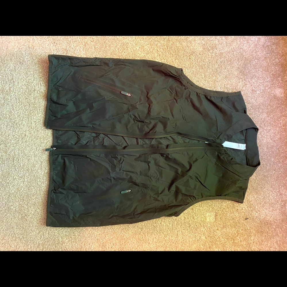 lululemon athletic vest with pockets